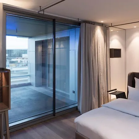 Отель B'mine Frankfurt Airport 4*