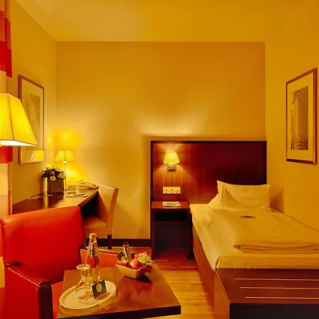 Trip Frankfurt Nordwestzentrum Отель 3*