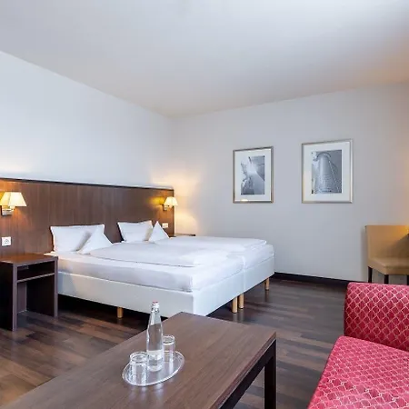 Trip Frankfurt Nordwestzentrum Отель