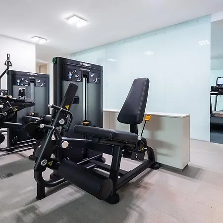 מלון Doubletree By Hilton Frankfurt Niederrad 4*