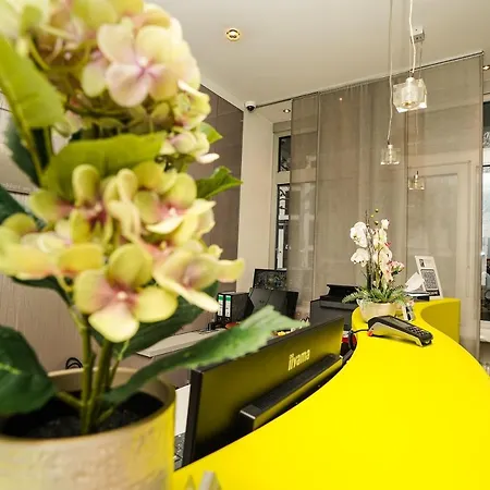 Favored Scala Hotel 3*