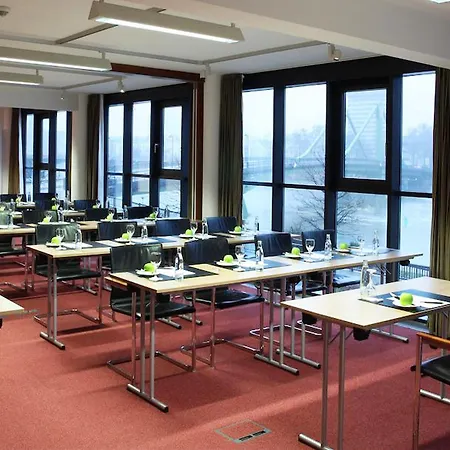 Lindner Frankfurt Main Plaza, Part Of Jdv By Hyatt 4* פרנקפורט