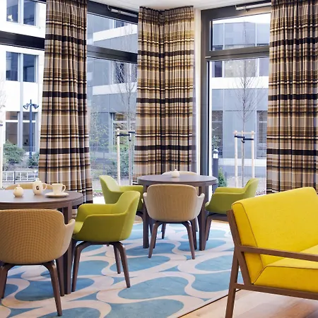 Citadines Centre Frankfurt 4* פרנקפורט