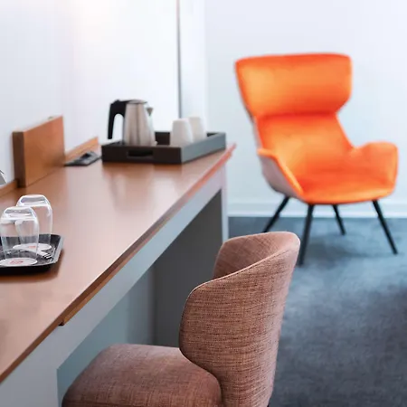 מלון Doubletree By Hilton Frankfurt Niederrad פרנקפורט