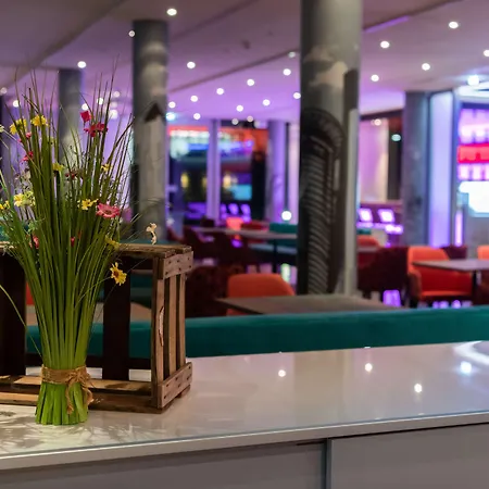Doubletree By Hilton Frankfurt Niederrad 4* פרנקפורט