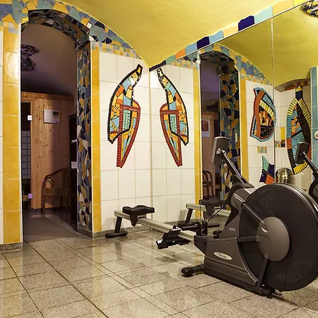 Grand Downtown Hotell