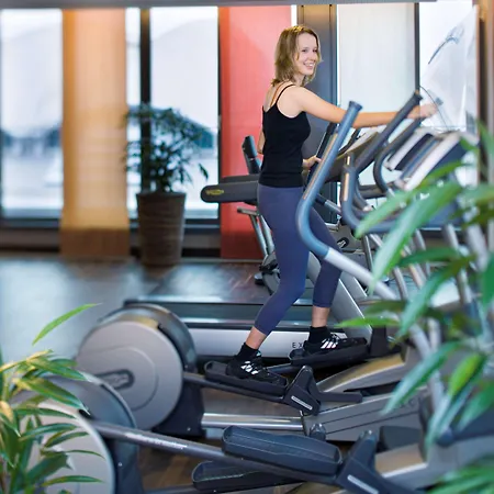 Mövenpick Frankfurt Messe 4*