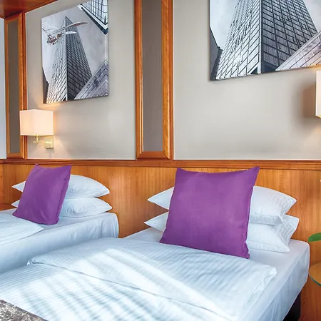 Leonardo Frankfurt South Hotell 4*