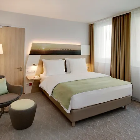 Отель Holiday Inn Frankfurt Airport By Ihg 4*