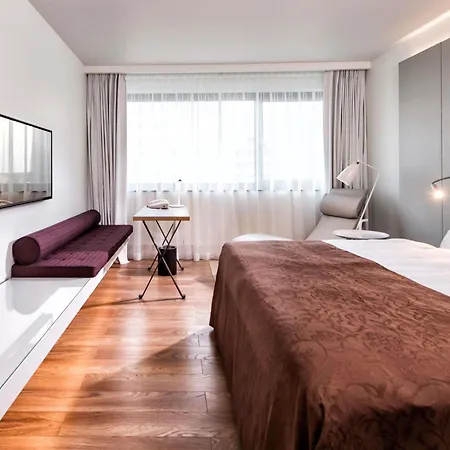 Scandic Frankfurt Museumsufer 4*