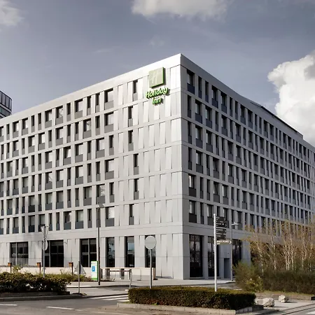 Holiday Inn Frankfurt Airport By Ihg Отель