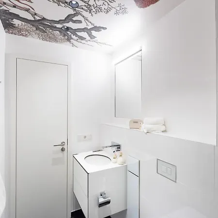 Studiohouse Frankfurt Aparthotel *