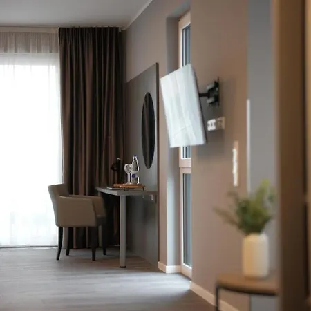 Aparthotel The - & House