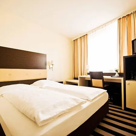 Hotel Bristol - Frankfurt - Station