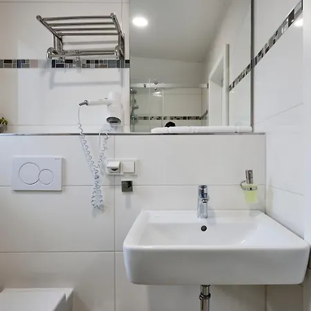Hotel Isha