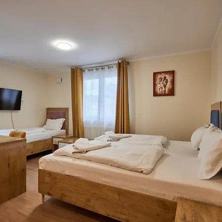 Isha Hotel 3*