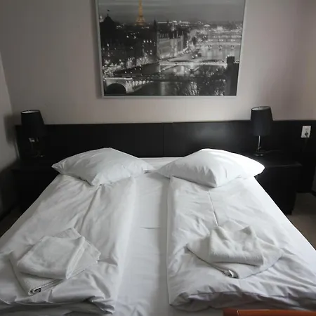 Carlton Otel Frankfurt am Main