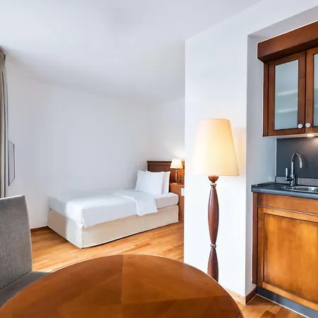 Lindner Hotel&residence Main Plaza 4* Fráncfort del Meno