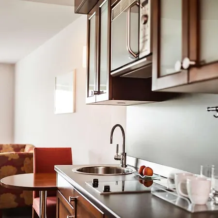 Lindner Hotel&residence Main Plaza 4*