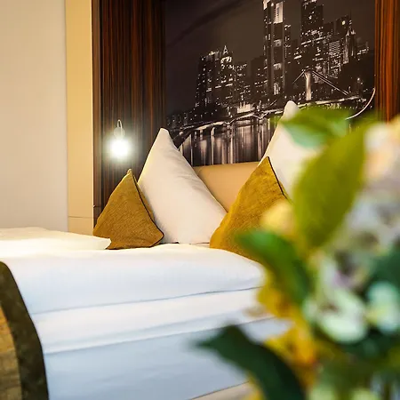 Hotel Favored Scala 3*