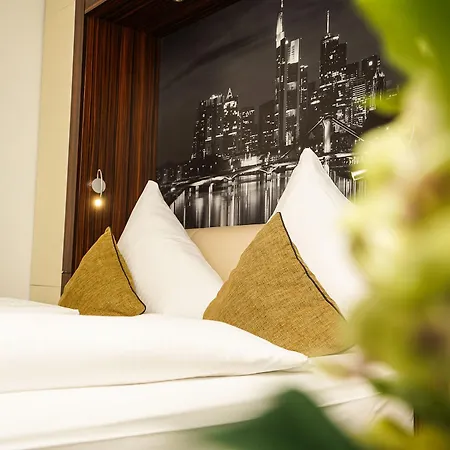 Favored Scala Hotel 3*