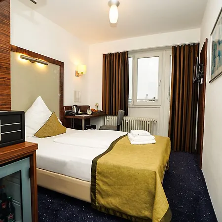 Scala Frankfurt Centre Отель 3*