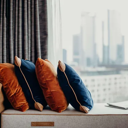 Hilton Frankfurt Centre Отель