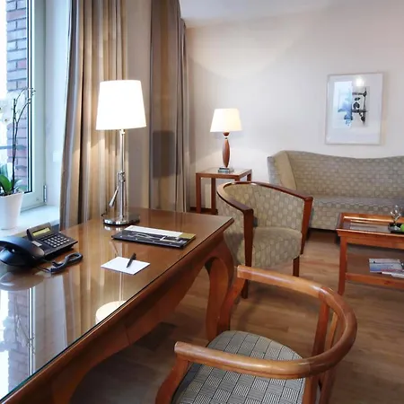 Lindner Hotel&residence Main Plaza 4*