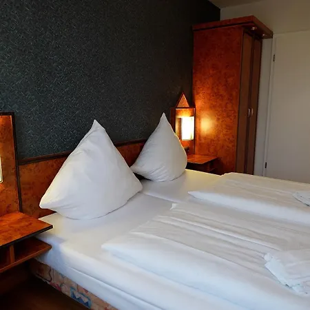 Miramar Am Roemer 3*