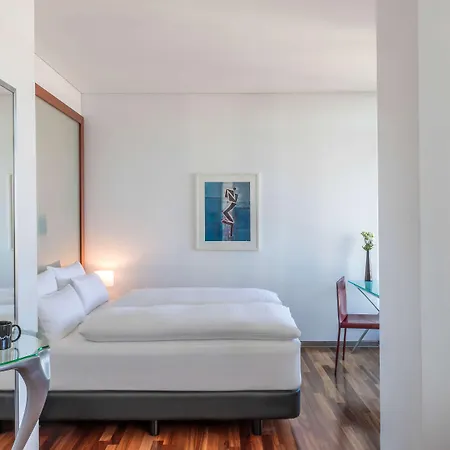Otel Innside By Melia Frankfurt Eurotheum