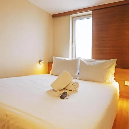 Duesseldorfer Hof Hotel *