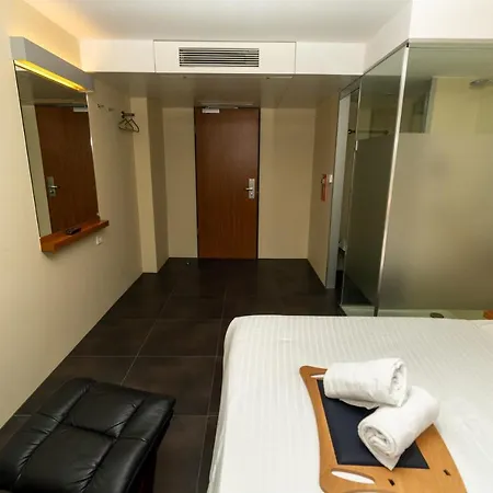 Hotel Duesseldorfer Hof *