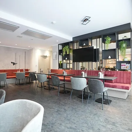 Boutique Kaiser - & Aparthotel 4*