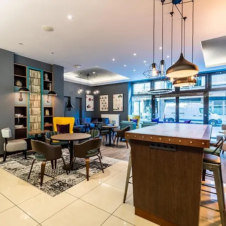 Premier Frankfurt Centre Hotel 3*