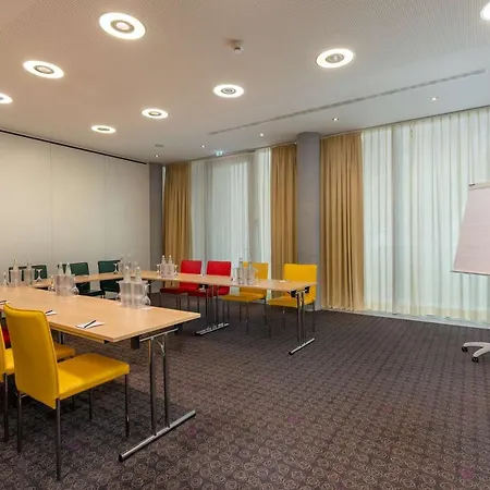 מלון Doubletree By Hilton Frankfurt Niederrad