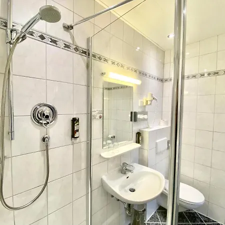 West An Der Bockenheimer Warte 3* Fráncfort del Meno