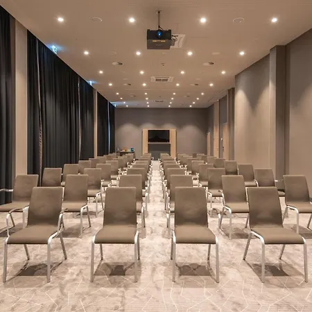 Holiday Inn Frankfurt Airport By Ihg Франкфурт-на-Майне