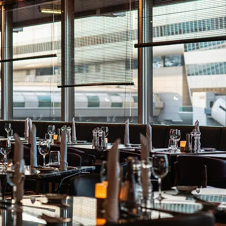 Frankfurt Airport Marriott 5* Frankfurt nad Mohanem