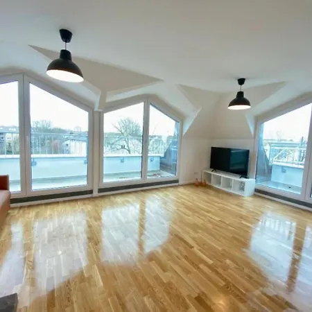 Schoenes Erwachen Im Frankfurter Penthouse Homestay szállás