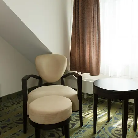 Schopenhauer Hof 4* Frankfurt nad Menem