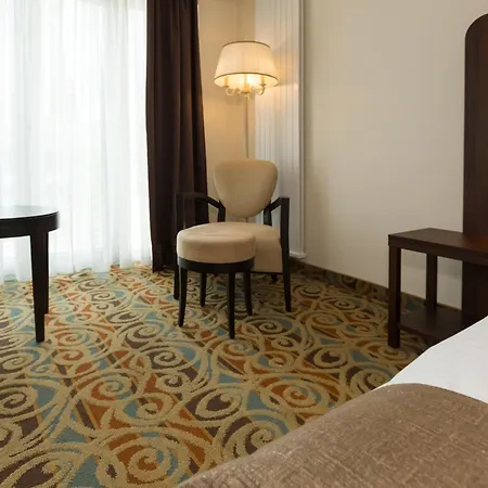 Hotel Schopenhauer Hof 4*
