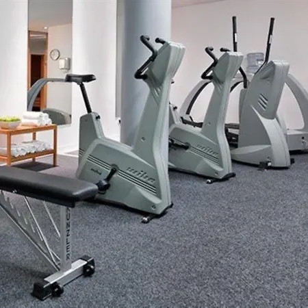 Doubletree By Hilton Frankfurt Niederrad מלון פרנקפורט