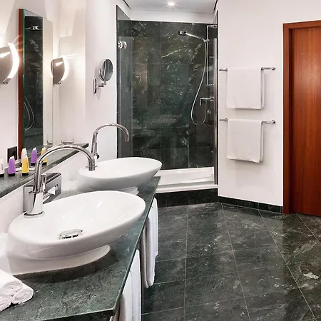 Otel Innside By Melia Frankfurt Eurotheum