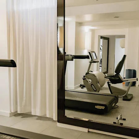 Hotel The Pure, Frankfurt, A Member Of Design 4*