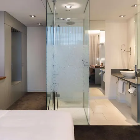 Doubletree By Hilton Frankfurt Niederrad מלון 4*