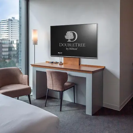 מלון Doubletree By Hilton Frankfurt Niederrad פרנקפורט