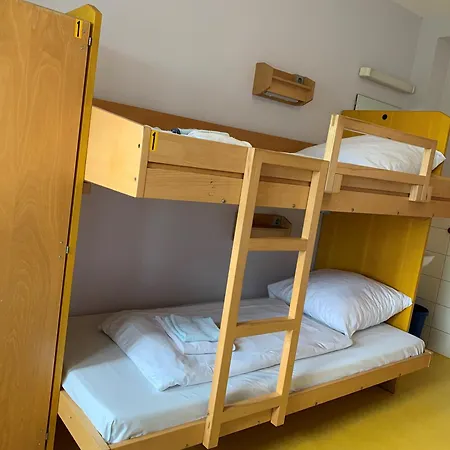 Frankfurt - Haus Der Jugend Hostel Φραγκφούρτη