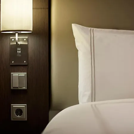 Premier Frankfurt Messe Hotel