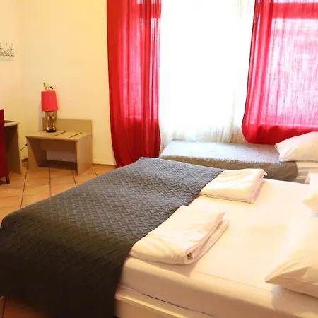 Aurelia Hotel