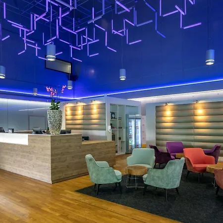 Doubletree By Hilton Frankfurt Niederrad 4* פרנקפורט